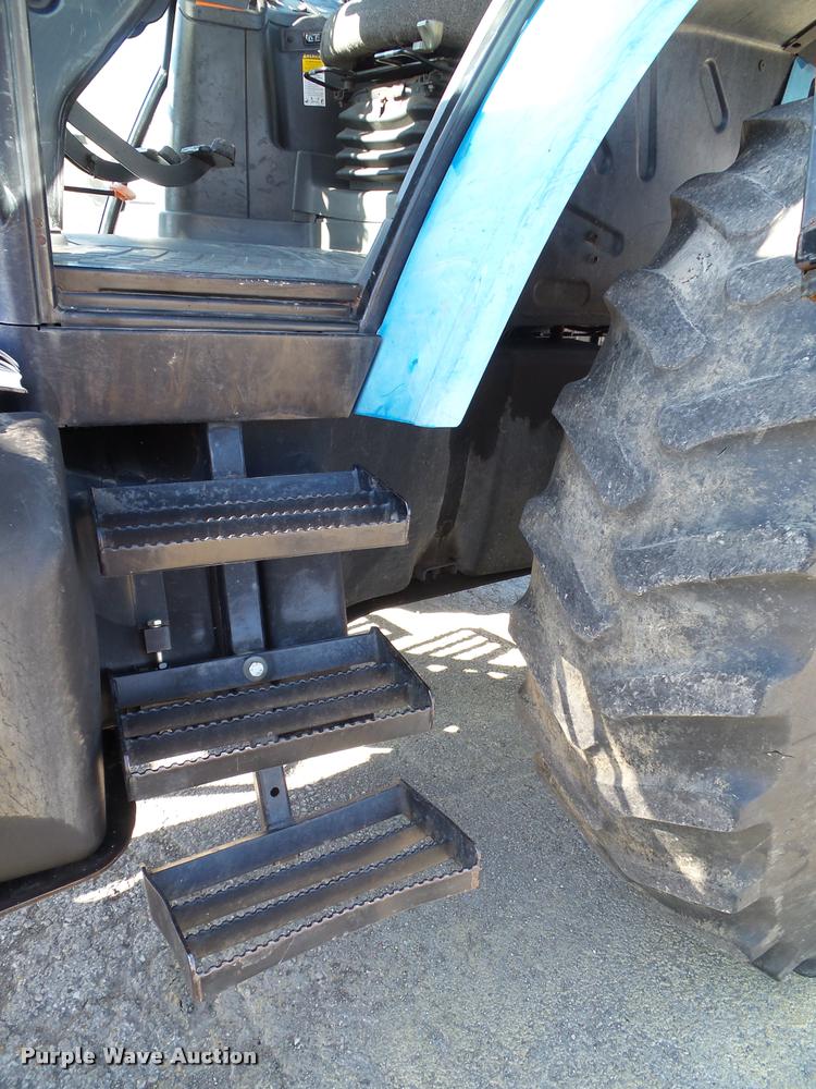 image for item K8230 1997 New Holland 8260 MFWD tractor