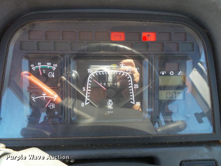 image for item K8230 1997 New Holland 8260 MFWD tractor