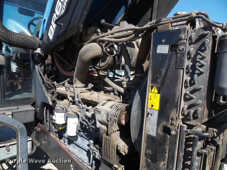 image for item K8230 1997 New Holland 8260 MFWD tractor