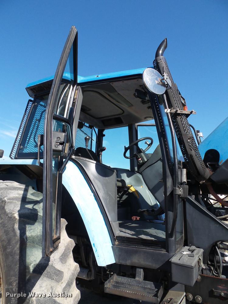 image for item K8230 1997 New Holland 8260 MFWD tractor