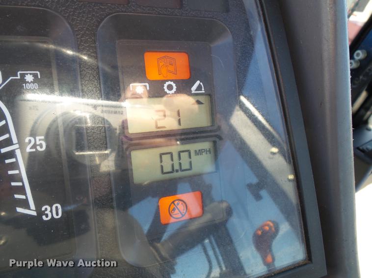 image for item K8233 1998 New Holland 8260 MFWD tractor