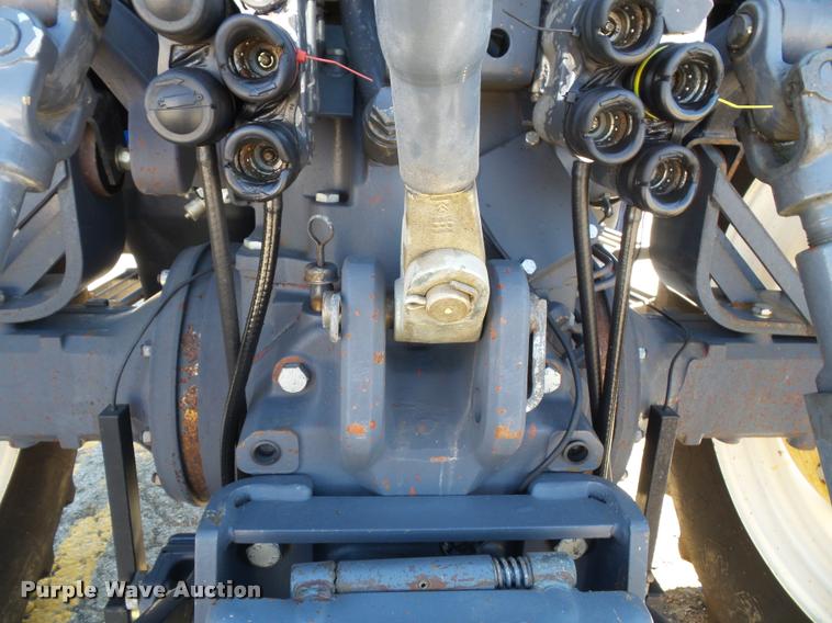 image for item K8233 1998 New Holland 8260 MFWD tractor