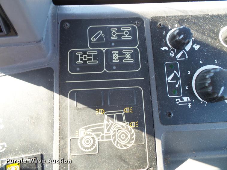 image for item K8234 1998 New Holland 8260 MFWD tractor