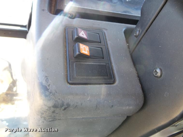 image for item K8234 1998 New Holland 8260 MFWD tractor