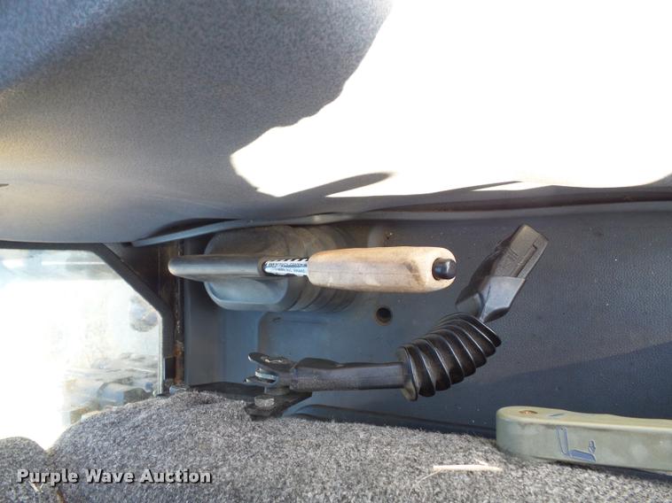 image for item K8234 1998 New Holland 8260 MFWD tractor