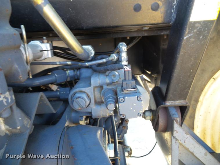 image for item K8234 1998 New Holland 8260 MFWD tractor