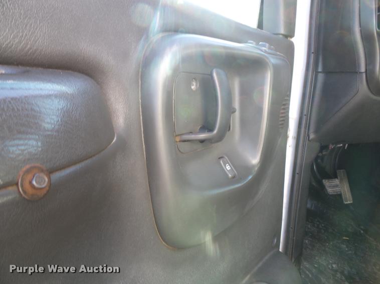 image for item K8236 2006 GMC C8500 dump truck