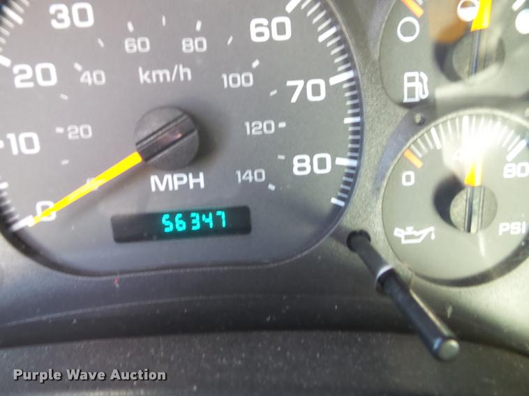 image for item K8236 2006 GMC C8500 dump truck