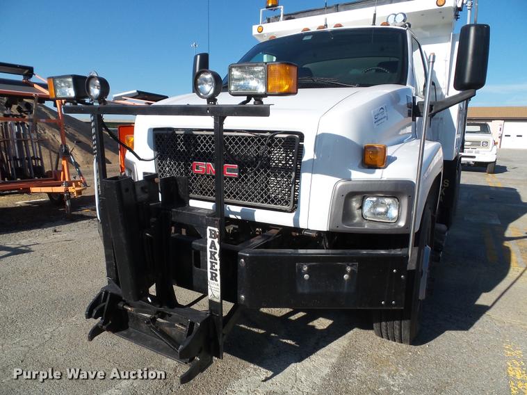 image for item K8236 2006 GMC C8500 dump truck
