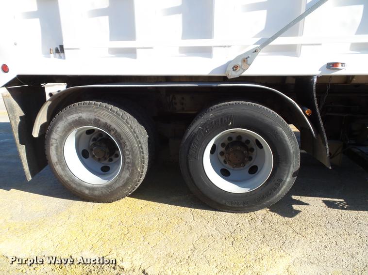 image for item K8236 2006 GMC C8500 dump truck