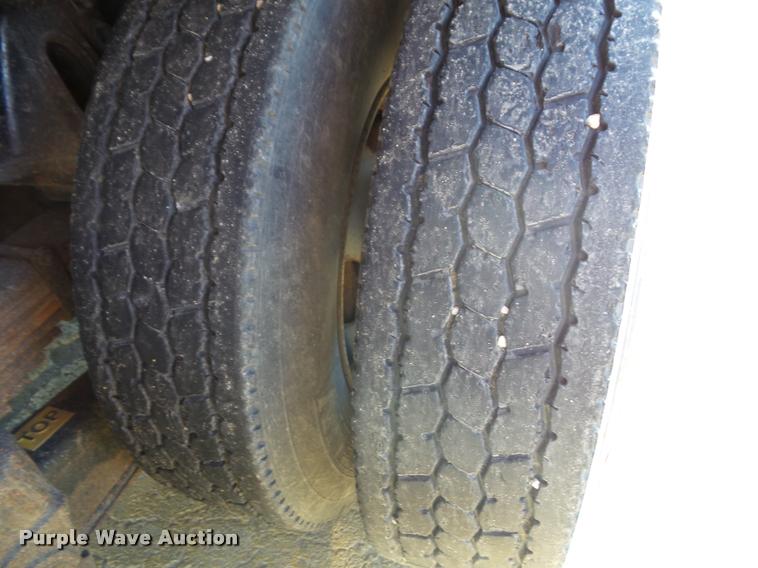 image for item K8236 2006 GMC C8500 dump truck