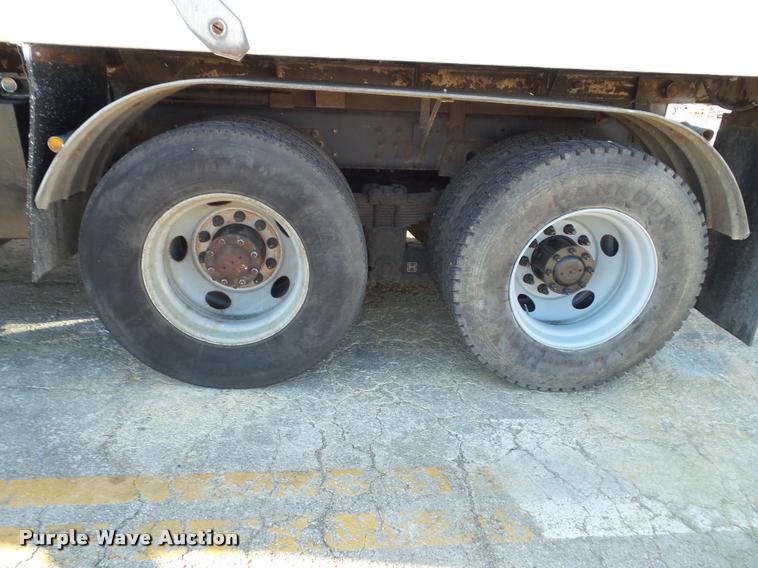 image for item K8236 2006 GMC C8500 dump truck