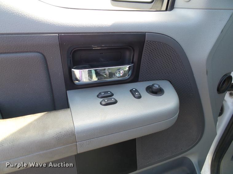 image for item K8237 2006 Ford F150 XLT SuperCab pickup truck