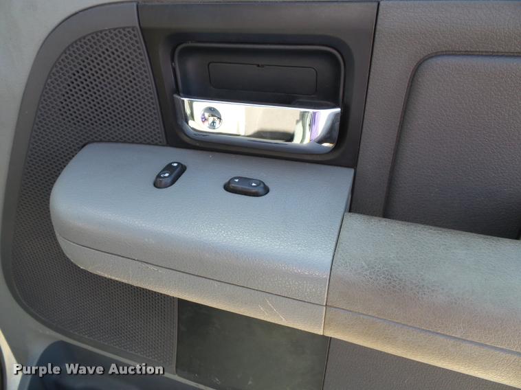 image for item K8237 2006 Ford F150 XLT SuperCab pickup truck