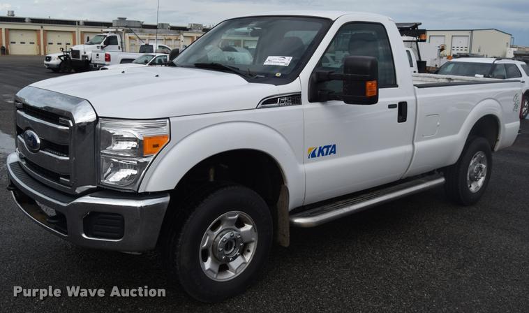 image for item L3873 2011 Ford F250 Super Duty XLT pickup truck