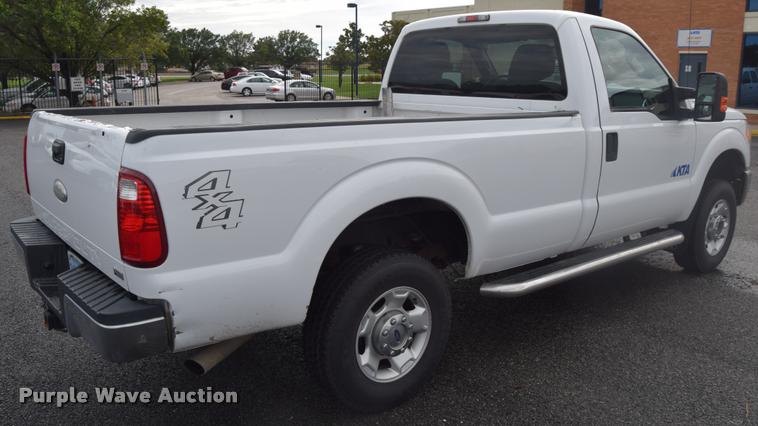 image for item L3873 2011 Ford F250 Super Duty XLT pickup truck