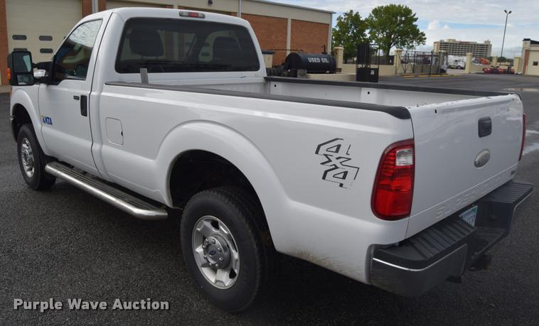 image for item L3873 2011 Ford F250 Super Duty XLT pickup truck