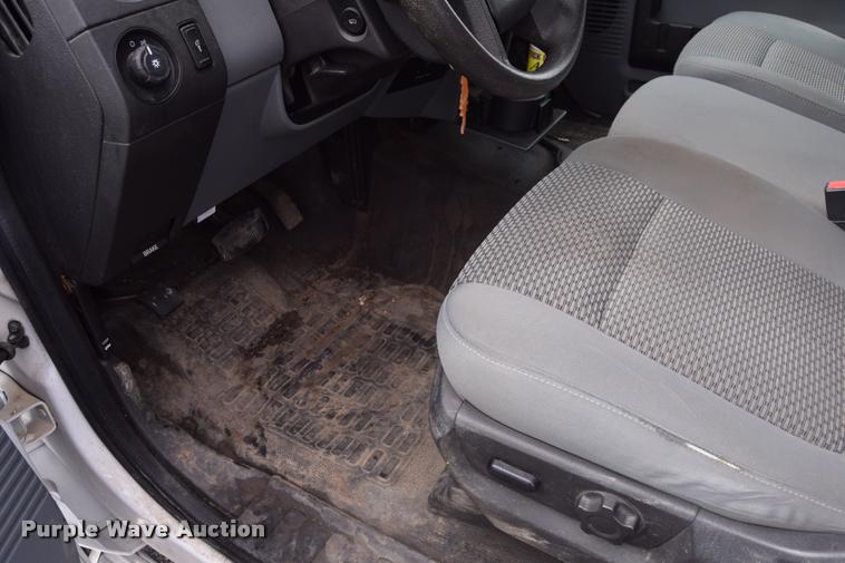 image for item L3873 2011 Ford F250 Super Duty XLT pickup truck