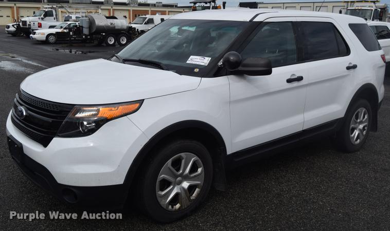 image for item L3875 2013 Ford Explorer Police Interceptor Utility SUV