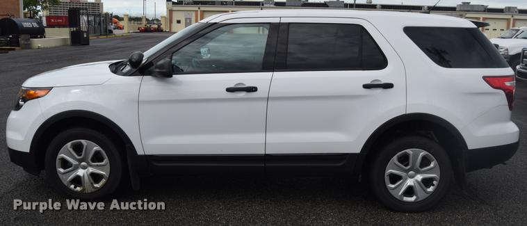 image for item L3875 2013 Ford Explorer Police Interceptor Utility SUV