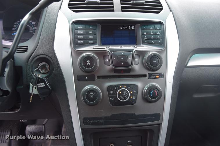 image for item L3875 2013 Ford Explorer Police Interceptor Utility SUV