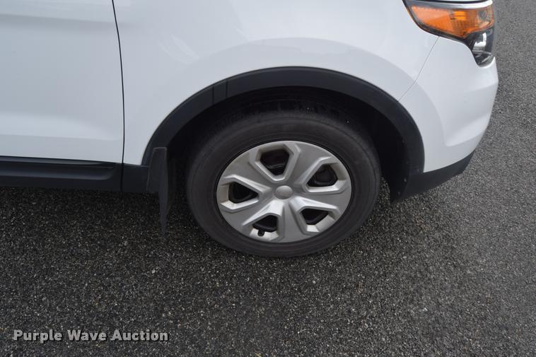 image for item L3875 2013 Ford Explorer Police Interceptor Utility SUV