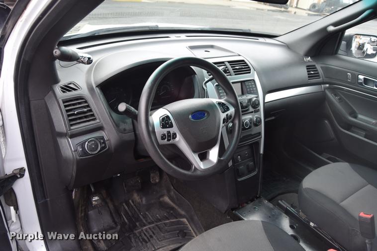 image for item L3876 2013 Ford Explorer Police Interceptor Utility SUV