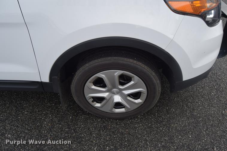 image for item L3876 2013 Ford Explorer Police Interceptor Utility SUV