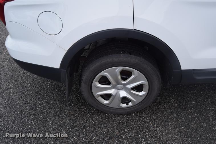 image for item L3876 2013 Ford Explorer Police Interceptor Utility SUV