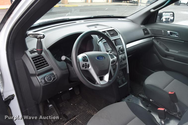 image for item L3877 2013 Ford Explorer Police Interceptor Utility SUV