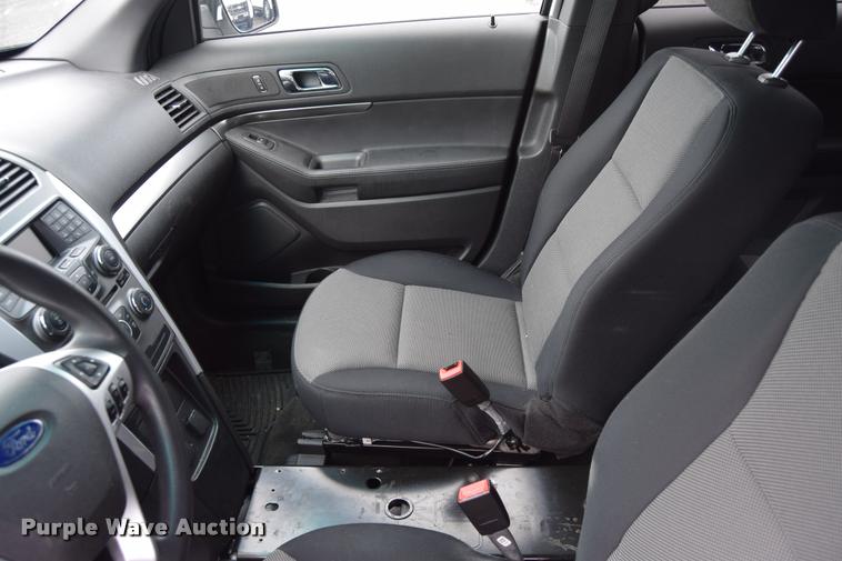 image for item L3877 2013 Ford Explorer Police Interceptor Utility SUV