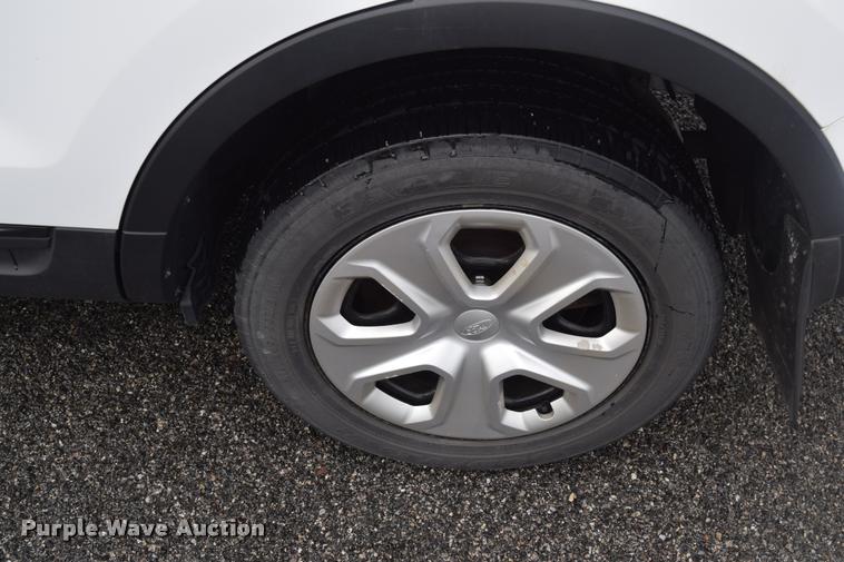 image for item L3877 2013 Ford Explorer Police Interceptor Utility SUV