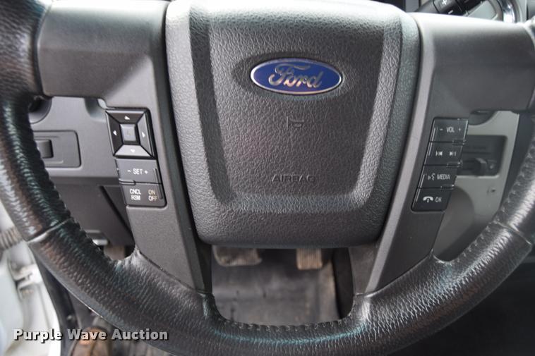 image for item L3878 2011 Ford F150 XLT pickup truck