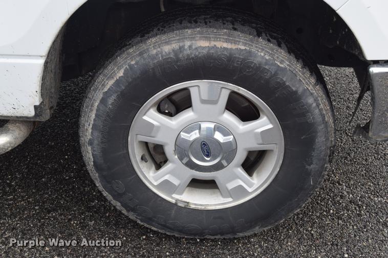 image for item L3878 2011 Ford F150 XLT pickup truck