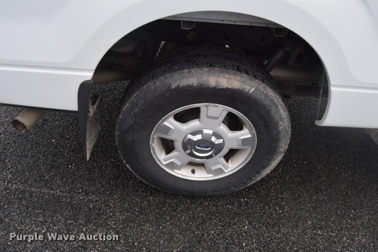 image for item L3878 2011 Ford F150 XLT pickup truck