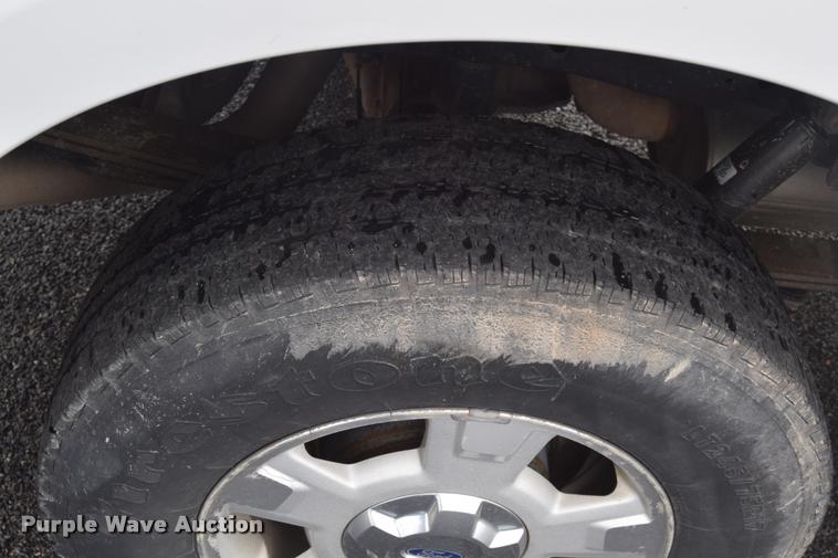 image for item L3878 2011 Ford F150 XLT pickup truck