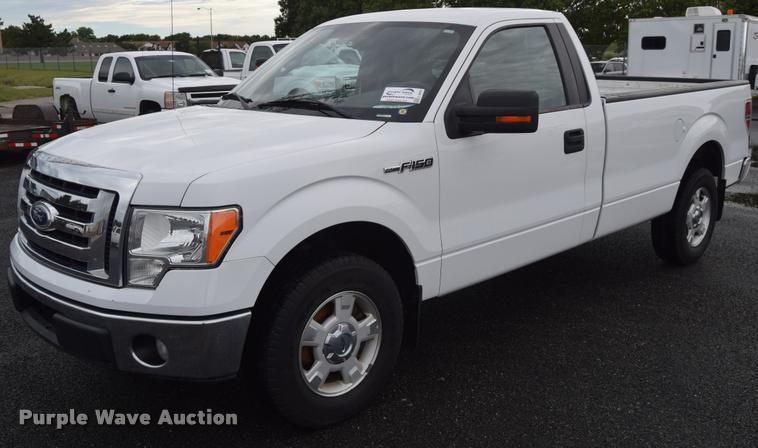 image for item L3879 2010 Ford F150 XLT pickup truck