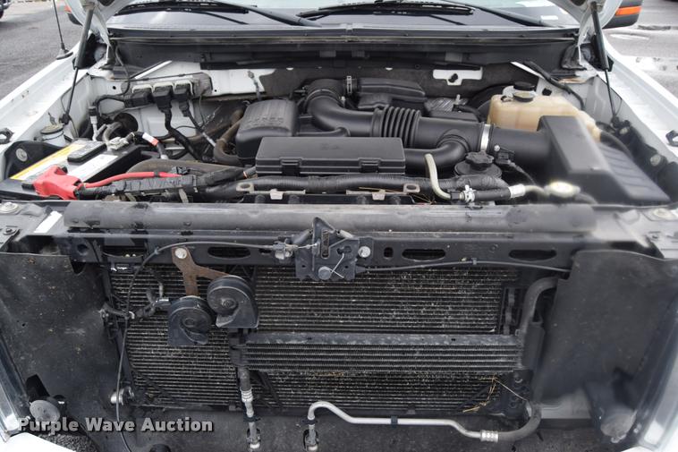 image for item L3879 2010 Ford F150 XLT pickup truck