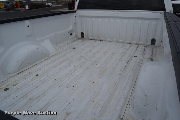 image for item L3879 2010 Ford F150 XLT pickup truck