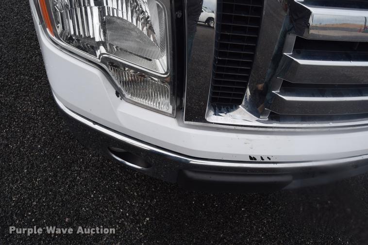 image for item L3879 2010 Ford F150 XLT pickup truck