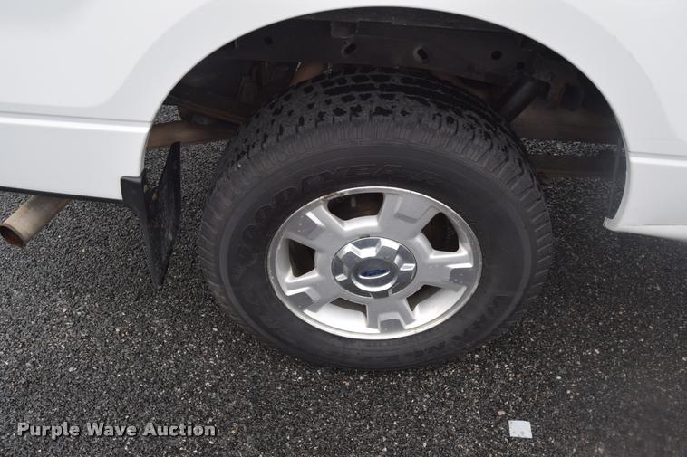 image for item L3879 2010 Ford F150 XLT pickup truck