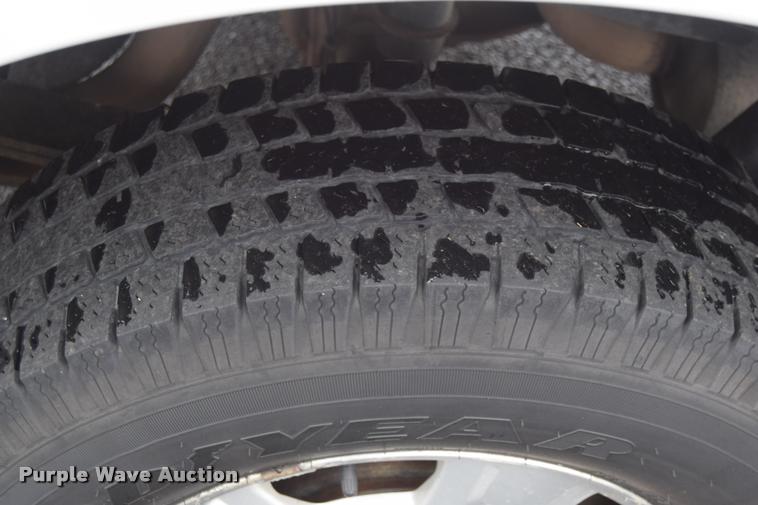 image for item L3879 2010 Ford F150 XLT pickup truck