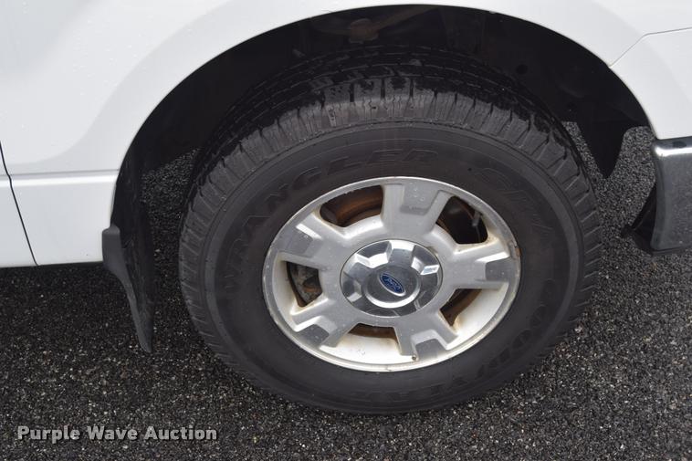 image for item L3879 2010 Ford F150 XLT pickup truck