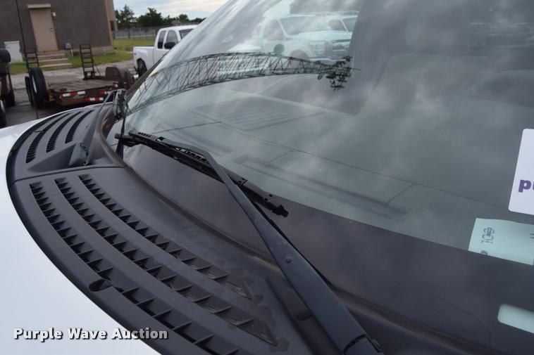 image for item L3879 2010 Ford F150 XLT pickup truck