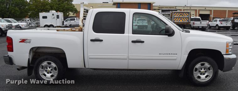 image for item L3883 2012 Chevrolet Silverado 1500 LT Z71 Crew Cab pickup truck