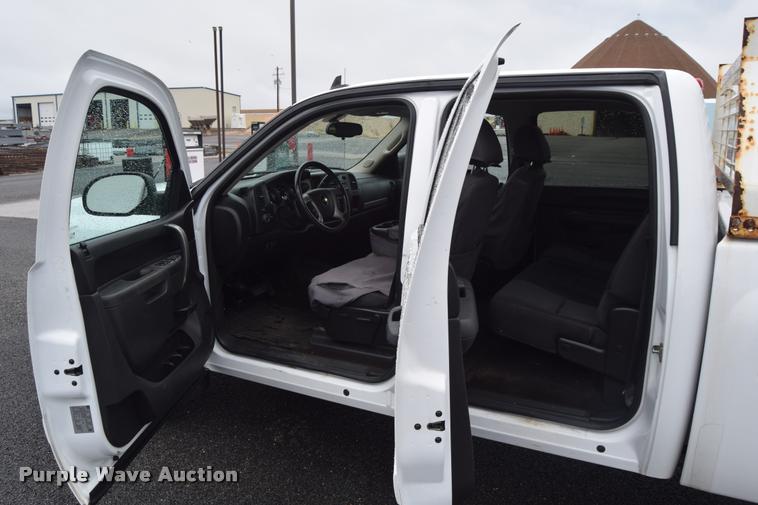 image for item L3883 2012 Chevrolet Silverado 1500 LT Z71 Crew Cab pickup truck