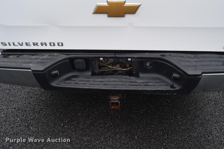 image for item L3883 2012 Chevrolet Silverado 1500 LT Z71 Crew Cab pickup truck