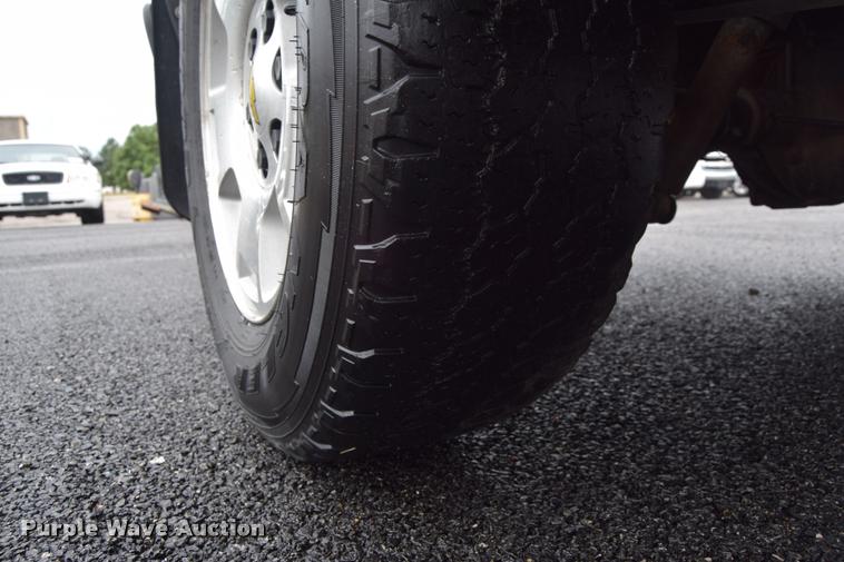 image for item L3883 2012 Chevrolet Silverado 1500 LT Z71 Crew Cab pickup truck