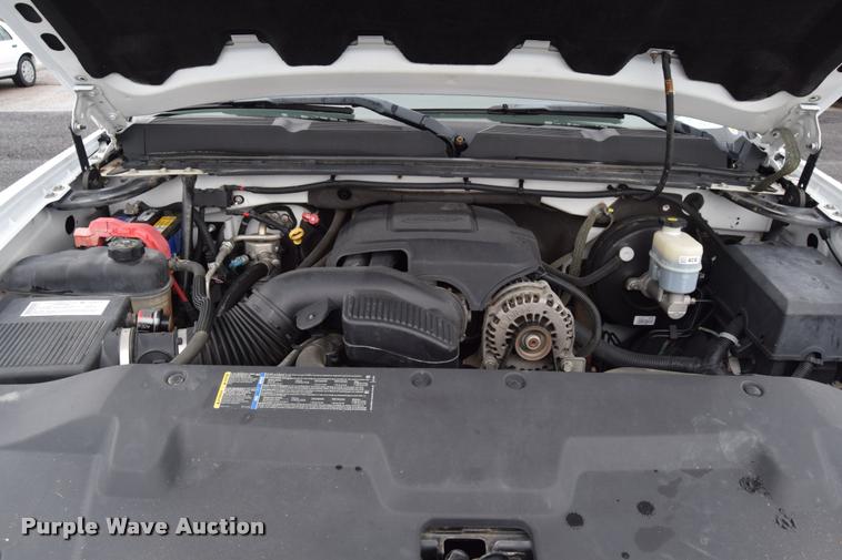 image for item L3884 2007 Chevrolet Silverado 1500 LT Ext. Cab pickup truck