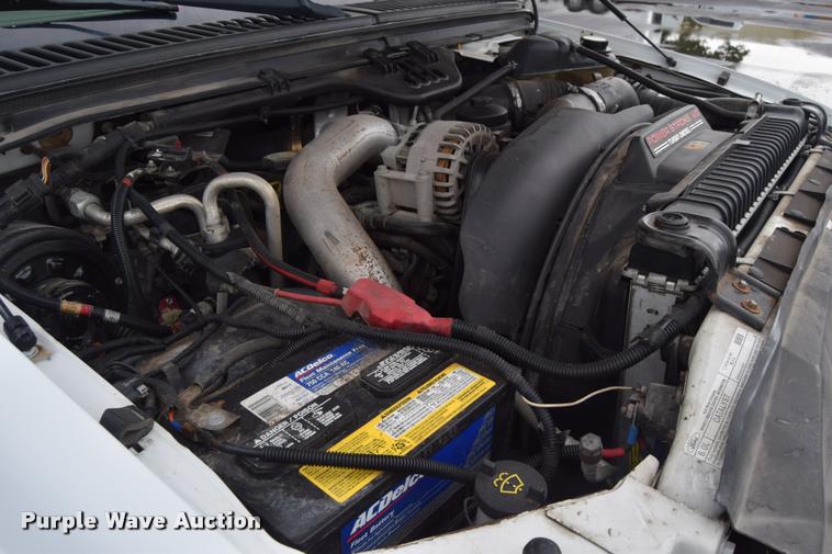 image for item L3885 2006 Ford F350 Super Duty XL flatbed pickup truck